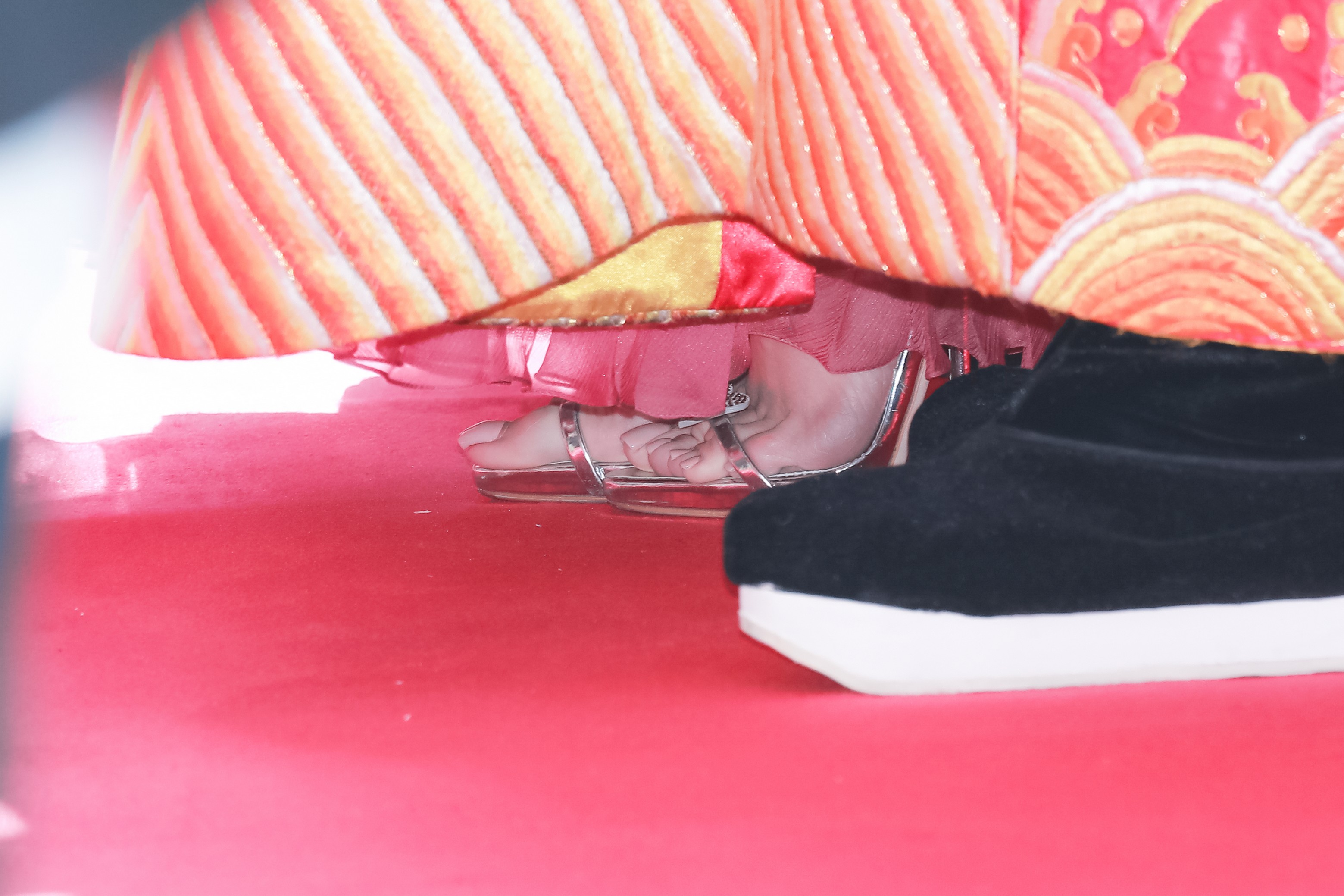 [杨颖生图]-[低胸粉色长裙活动特写图]